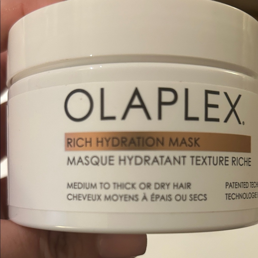 OLAPLEX Hydration Mask in White and Gold- brand new! Never opened